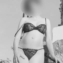 Pic #1 Pregnant In The Sun - Big Tits, Lingerie