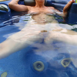 Pic #4 Hut Tubing - Big Tits, Shaved