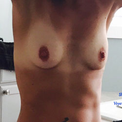Sexy Wife - Medium Tits, Wife/Wives, Sexy Wives