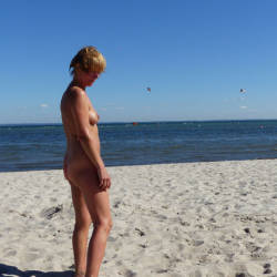 Pic #4 Beach Babe - Beach