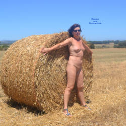 Pic #2 Spanish Fields - Brunette, Wife/wives
