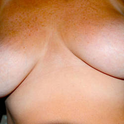Pic #1 Topless - Big Tits
