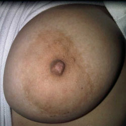 La Tetas de Odalis - Big Tits, Close-Ups