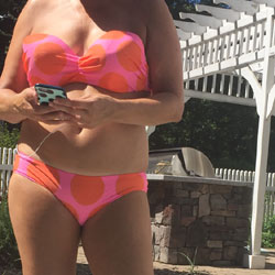 Pic #5 Caught Poolside