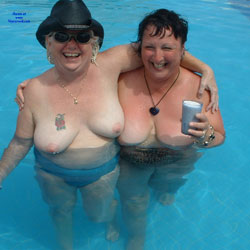 Pic #2 Vacation - Beach Voyeur, Big Tits