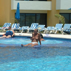 Pic #4 Vacation - Beach Voyeur, Big Tits