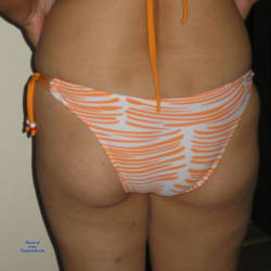 Pic #3 La Enfermera Loca VI - Brunette, Shaved