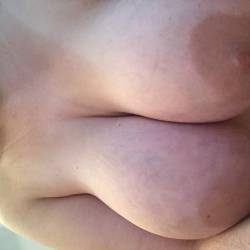 My very large tits - Belle