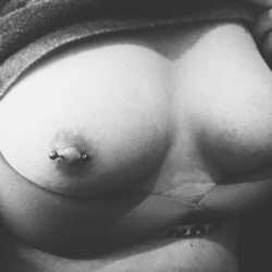 My medium tits - Chillibbz