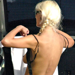 Pic #7 Blondi Oops - Blonde, Outdoors, Beach Voyeur