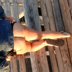 My girlfriend's ass - Beach Babe
