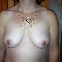 Medium tits of a neighbor - neighborgirl