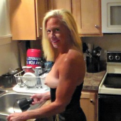 Medium tits of my wife - crissy