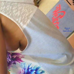 Pic #5 Wifey No Bra At Restauraunt - Public Exhibitionist, Flashing, Public Place, Wife/wives, Amateur