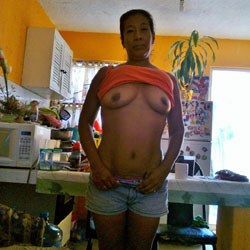 Nalgona Morena - Brunette, Wife/Wives, Amateur