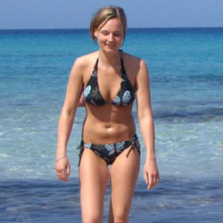 Pic #1 Voyeur Pics - Outdoors, Bikini Voyeur