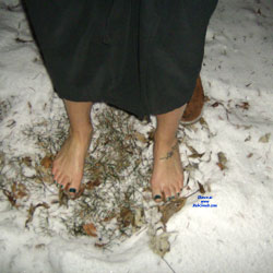 Snow Toes - foot pics, Outdoors
