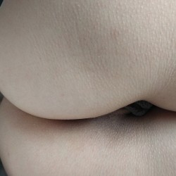 My girlfriend's ass - Cora_