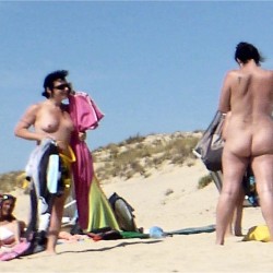 A neighbor's ass - BIG FRENCH ASS