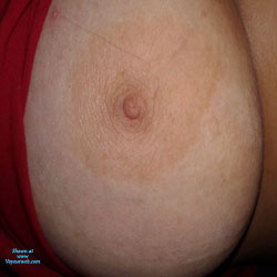 Le Tette Di Mia Moglie - Big Tits, Close-Ups