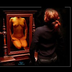 The Magic Mirror - Redhead, Amateur
