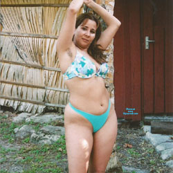 Hairy Armpit Flashing Ex-Wife - Brunette, Outdoors, Amateur, fetish pics