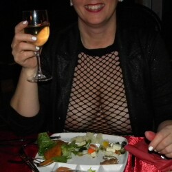 My very large tits - nips39