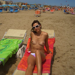 Pic #1 Beach - Topless Girls, Beach, Brunette, Outdoors, Beach Voyeur, Medium Tits