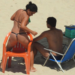 Pic #2 Wonderful Woman - Beach, Brunette, Outdoors, Bikini Voyeur