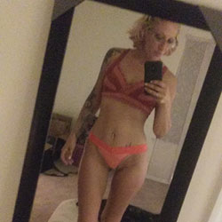 Hot Sleeping Girlfriend - Lingerie, Amateur, GF