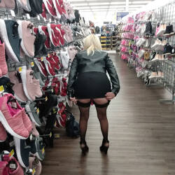 Pic #6 Shopping - Pantieless Girls, Big Tits, Blonde, Public Exhibitionist, Flashing, Public Place, Amateur