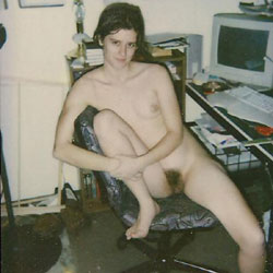 Cum 1 Cum All, Everybody Plays - Nude Girls, Brunette, Blowjob, Penetration Or Hardcore, Bush Or Hairy, Pussy Fucking, Amateur