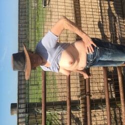 Medium tits of my wife - My Sexy Wife