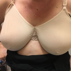 Huge Bra - Big Tits, Amateur, tits in bras