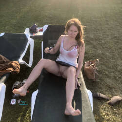 Pic #5 Salope - Brunette, Outdoors, Amateur, Pantieless Girls