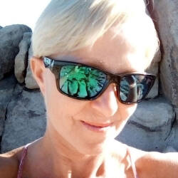 Pic #1 Walking Box Ranch - Big Tits, Blonde, Mature, Amateur