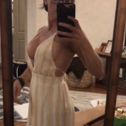 Pic #8 Cougar With Smoking Body - Big Tits, Amateur