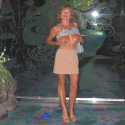 Pic #10 Sweetness 63rd Birthday At Atlantis And Peppermill - Pantieless Girls, Big Tits, Public Exhibitionist, Flashing, Mature, Redhead, Amateur