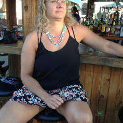 Pic #3 Uppies - Pantieless Girls, Public Exhibitionist, Flashing, Outdoors, Amateur