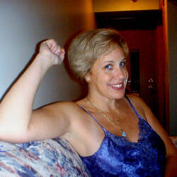 Pic #1 Wife Lindsey NH 2 - Nude Wives, Big Tits, Mature, Amateur