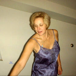 Pic #10 Wife Lindsey NH 2 - Nude Wives, Big Tits, Mature, Amateur