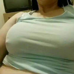 Pic #2 Slut Mom Tonya Exposed - Big Tits, Mature, Amateur