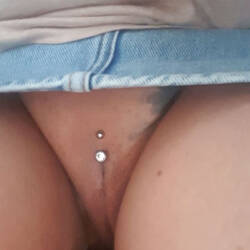 Pic #1 Upskirt Wife - Pantieless Wives, Shaved, Amateur, Upskirt No Panties, Mature