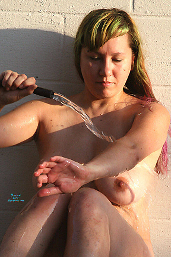 Pic #2Cooling Water - Nude Girls, Big Tits, Outdoors, Amateur