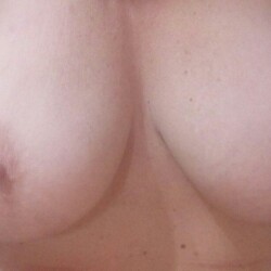 Medium tits of my girlfriend - Rebecca