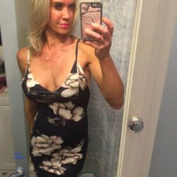 Pic #4 Getting Ready For A Sexy Night At Home - Blonde, Amateur