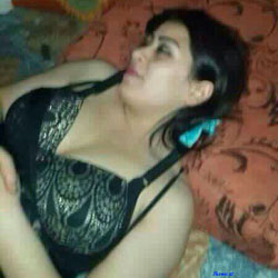 Pic #6 Samia Nudes Teen - Big Tits, Brunette, Amateur