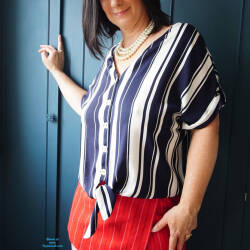 Pic #2 Little Red Skirt - Big Tits, Brunette, Mature, Amateur