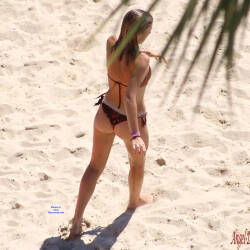 Pic #5 Beauty Before And After Shower On The Beach - Beach, Brunette, Outdoors, Bikini Voyeur