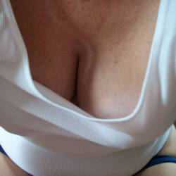 Pic #5 Outfit For Friend - Big Tits, Wife/wives, Amateur